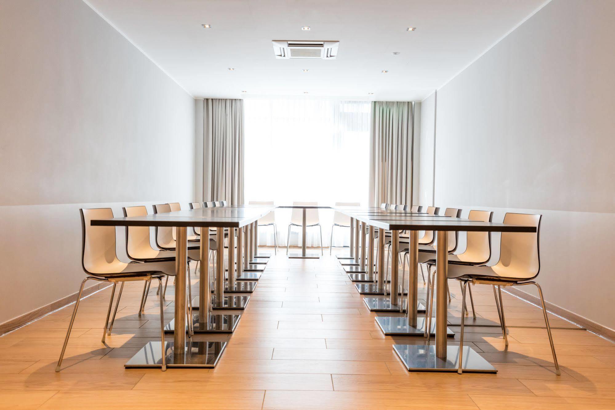 Relexa Hotel Muenchen Ngoại thất bức ảnh
